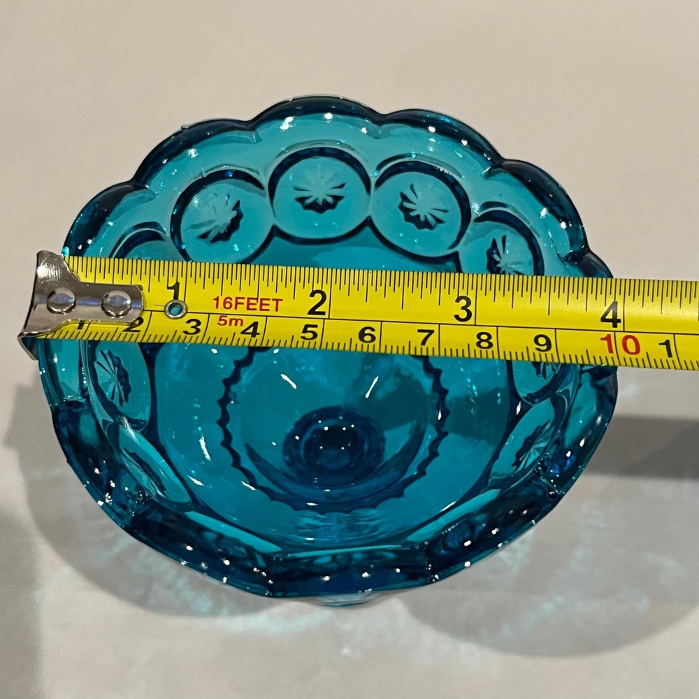 LE Smith Colonial Blue Moon & Stars Candlesticks Blue Glass UV Reactive Pair - Picture 9 of 9